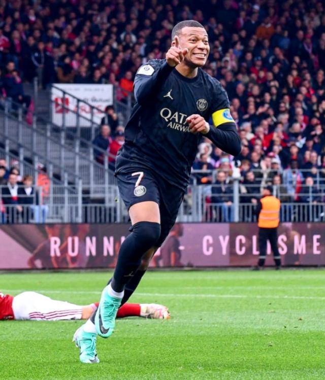 澳门真人百家乐登录入口-【法甲】扎伊尔世界波，姆巴佩梅开，巴黎3-2客场绝杀