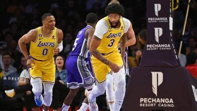 澳门真人百家乐登录入口-伤不起！浓眉背伤发作 施罗德手指伤势令湖人担忧