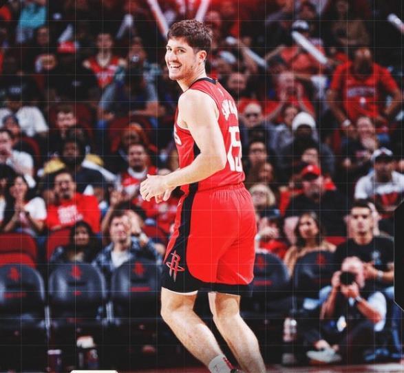 澳门百家乐平台-斯通选对人？火箭选中1人，收获4大技能，补强2个位置，解放3核心